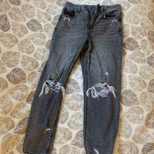 Size 2, short, American eagle mom jeans